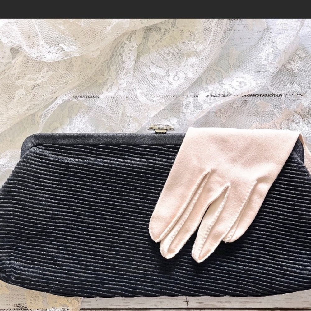 Vintage Black Linen Clutch Bag Purse Rhinestone Closure Woman’s Old Hollywood